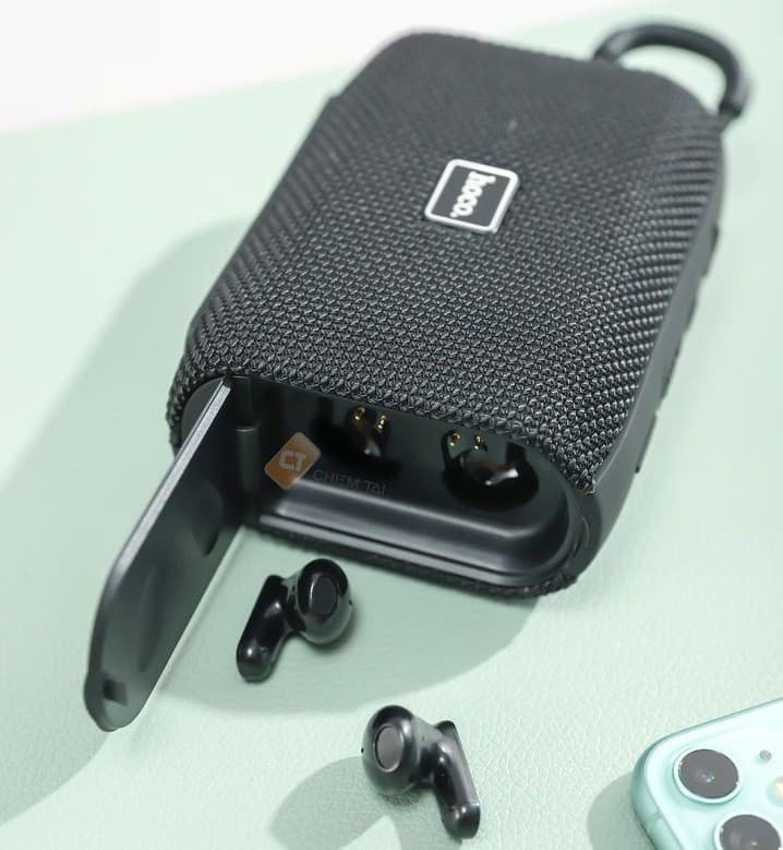 Hoco HC15 Sports Bluetooth 2 In 1 Portable Wireless Speaker And Earphone view 2