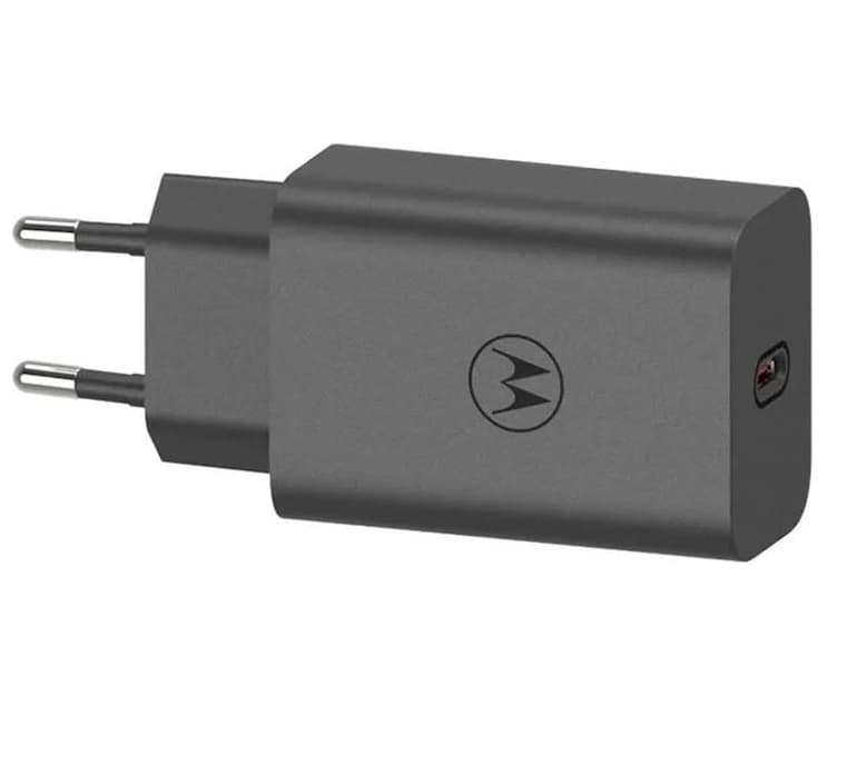 Motorola TurboPower 68 Watt GaN USB-C Wall Charger + USB-C Cable — image 4